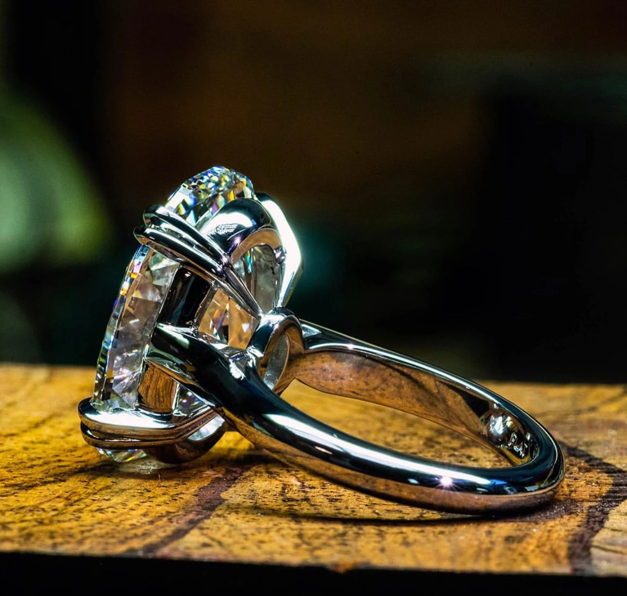 Oval + Double Prong